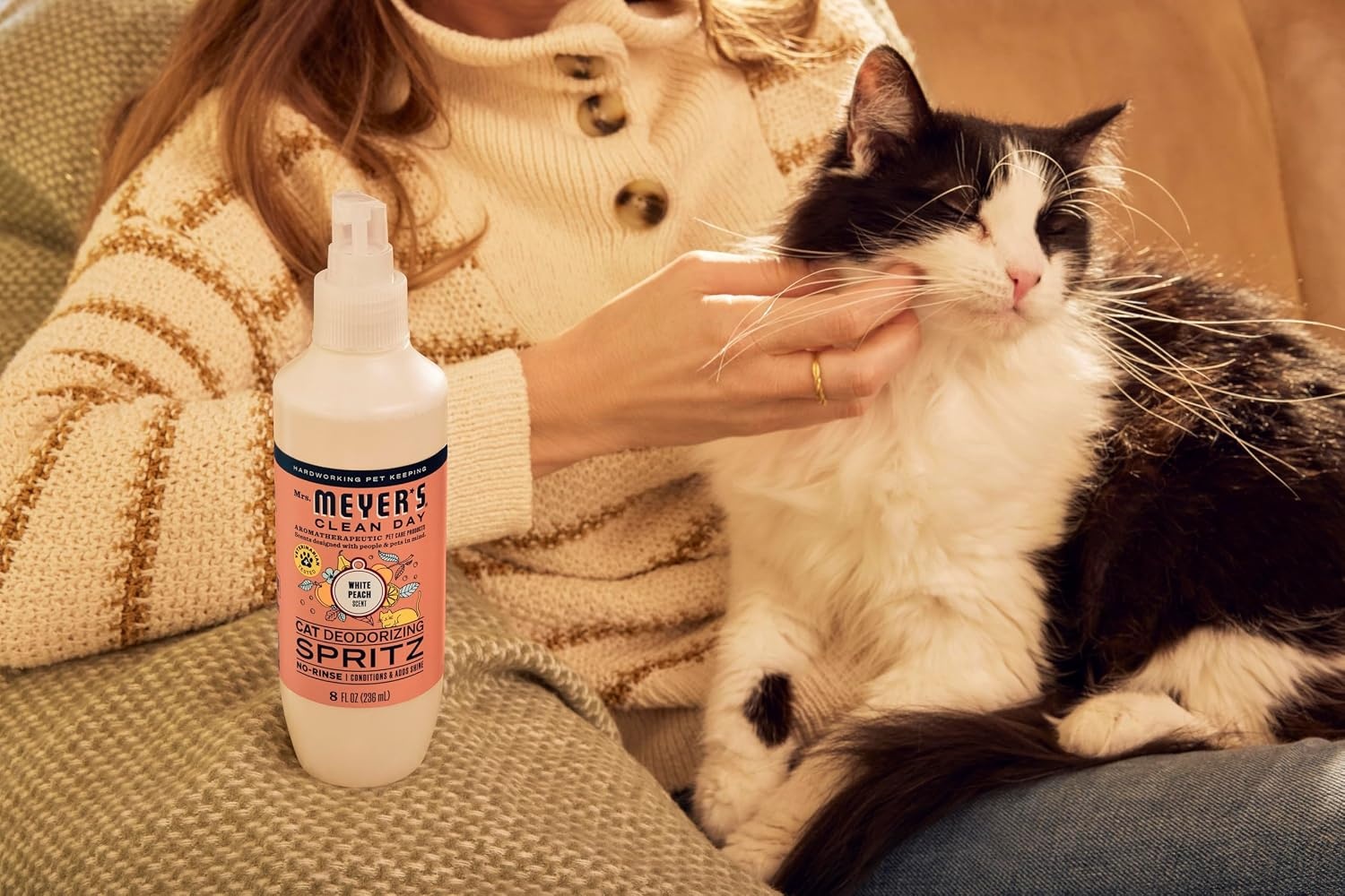 image:imageMRS MEYERS Clean Day Cat Deodorizing Spray Sweet Chamomile Scent 8ozWhite Peach